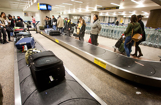 As malas estão desaparecendo!, Aeroporto: Área Restrita